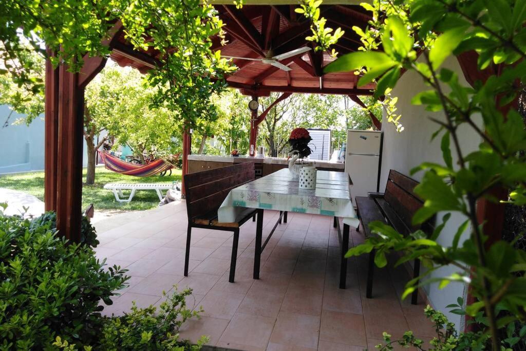 Villa Viktoria Halkidiki Nea Silata Buitenkant foto